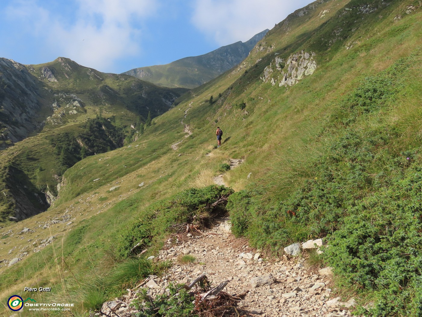 16 Risaliamo la Valle di Ponteranica.JPG